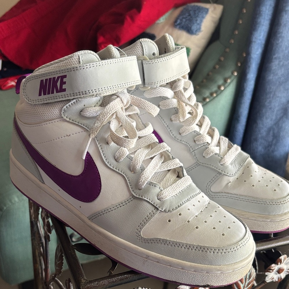 Nike White & Purple Mid-Top Sneakers for Big Girls size 7Y - Picture 2 of 7